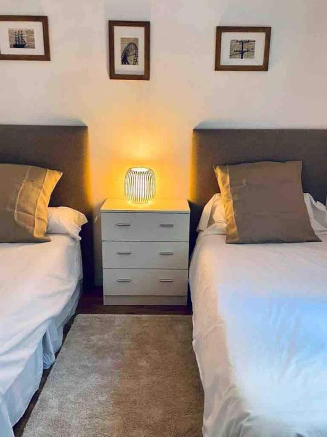 Excelente Piso De 3 Habitaciones En La Latina Madrid Eksteriør billede